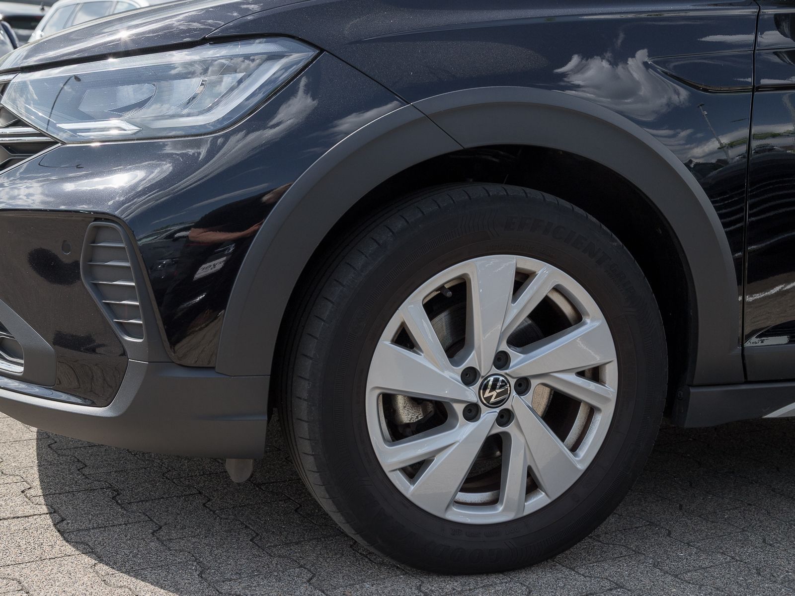 Volkswagen Taigo 1.0 TSI DSG LIFE - Samsaru's Car Outlet