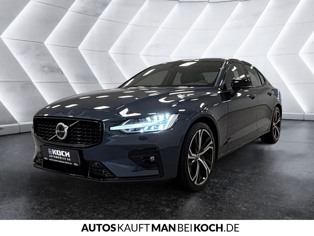 Volvo S60 B5 AWD Ultimate Dark PANO BLIS HUD 360 H&K!