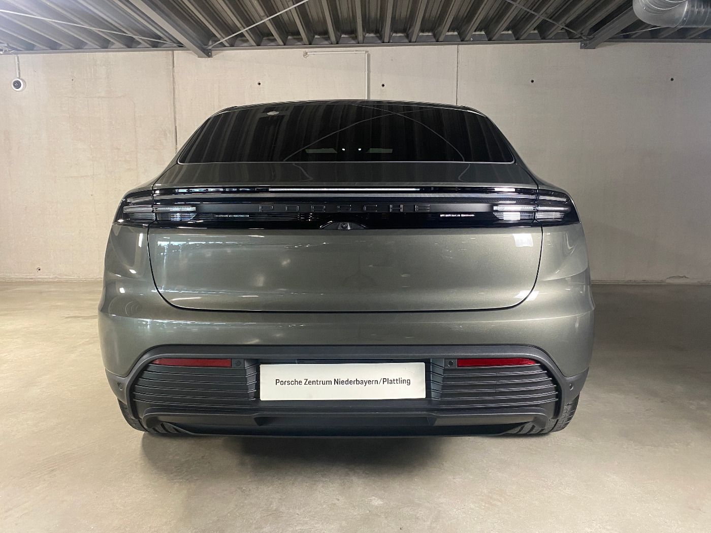 Porsche Macan 4S | Hinterachslenkung | Panorama | AHK |