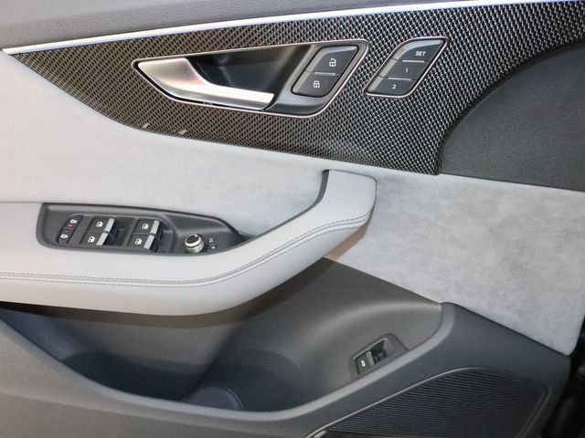 Audi Q7 50 TDI quattro competition plus AHK 360° PANO