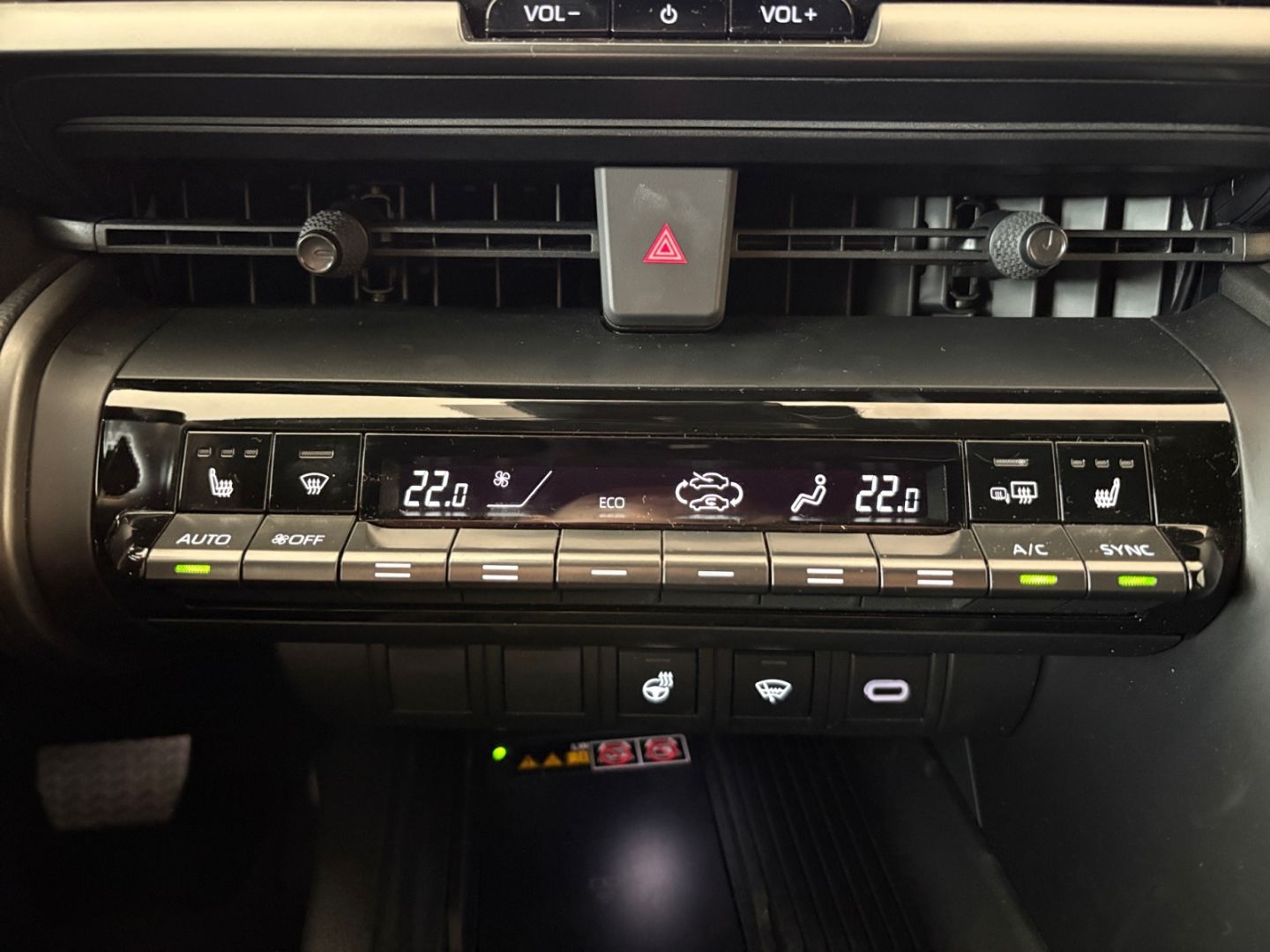 Toyota C-HR 1.8 Hybrid Team D *LED*ACC*CAM*el Heck*SHZ*