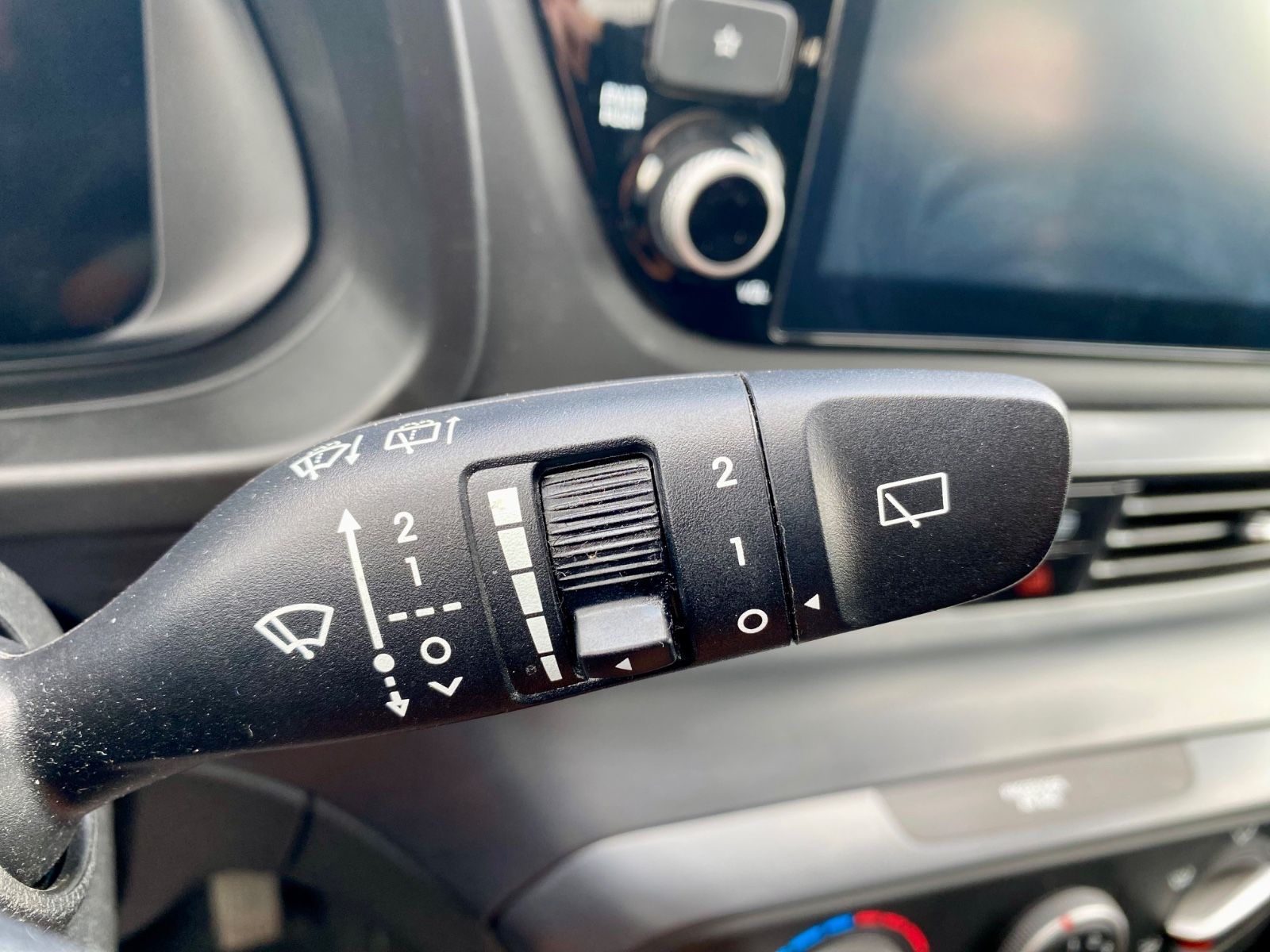 Hyundai i20 - Samsaru's Car Outlet