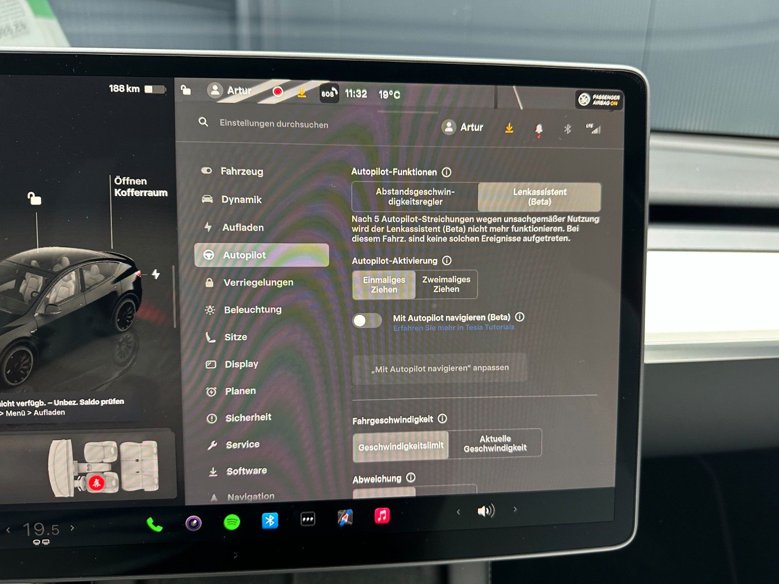 Tesla Model Y Performance Dual AWD*LEDER/Weiss*21Zoll*