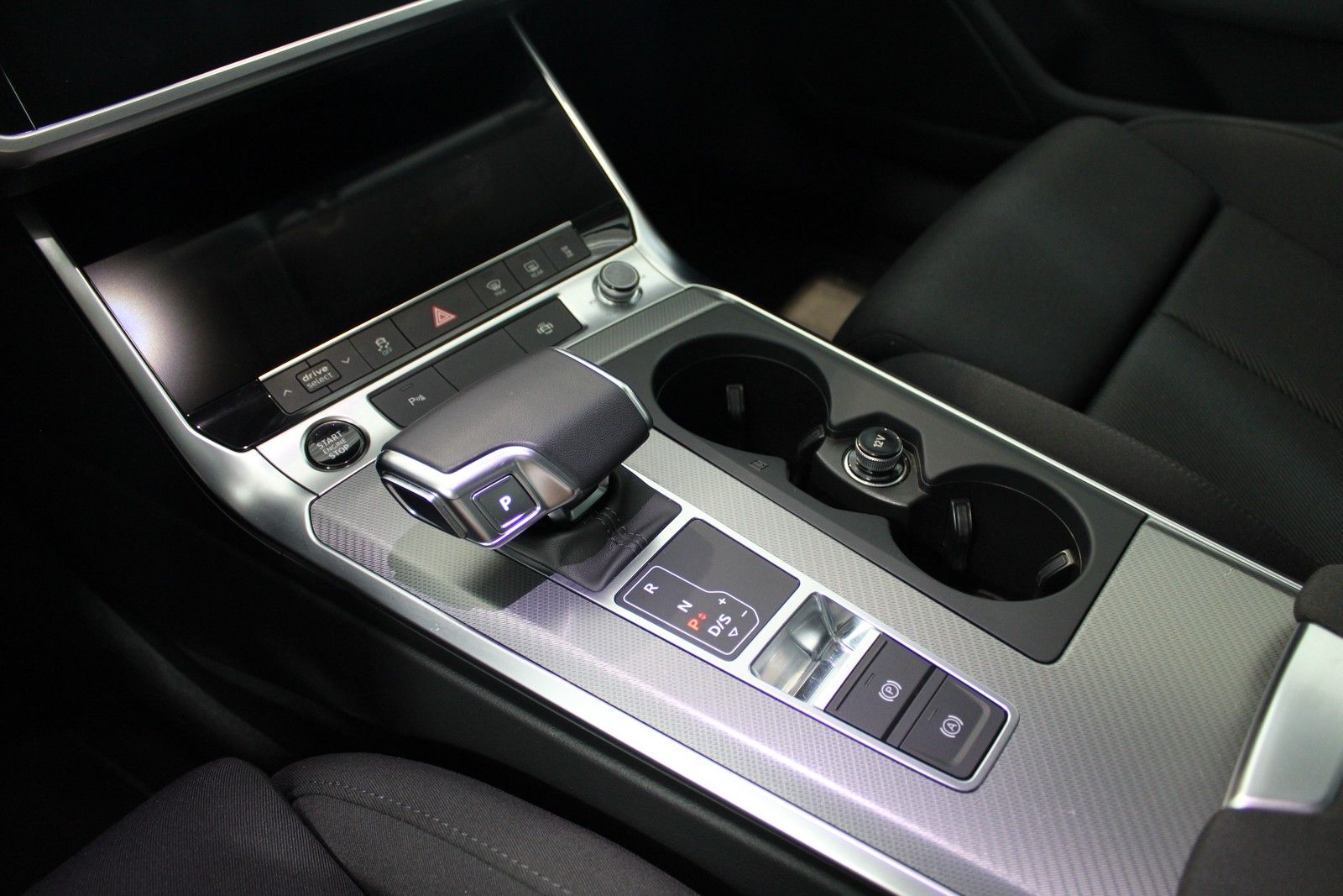 Audi A6 Avant 40 TDI quattro sport - Samsaru's Car Outlet