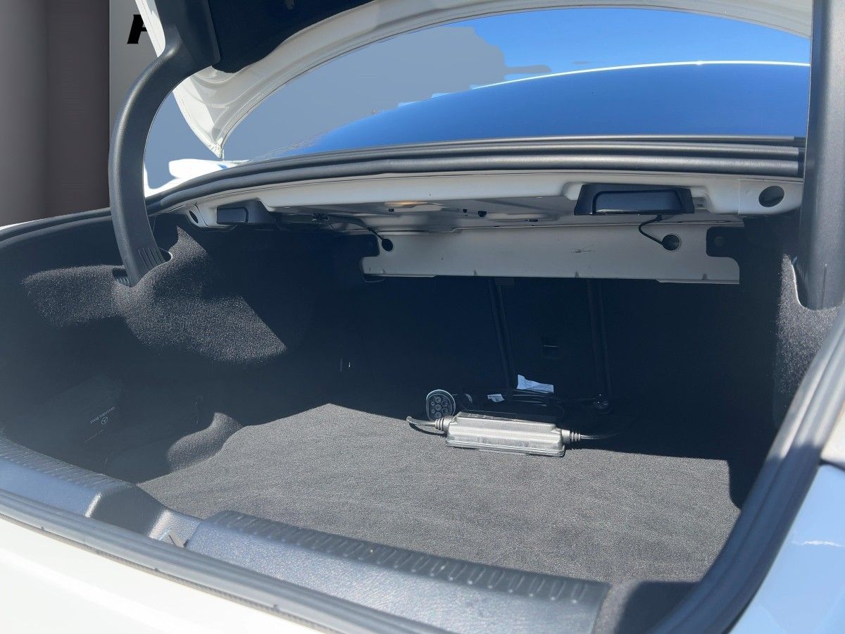Mercedes-Benz CLA 250 e AMG Line - Samsaru's Car Outlet