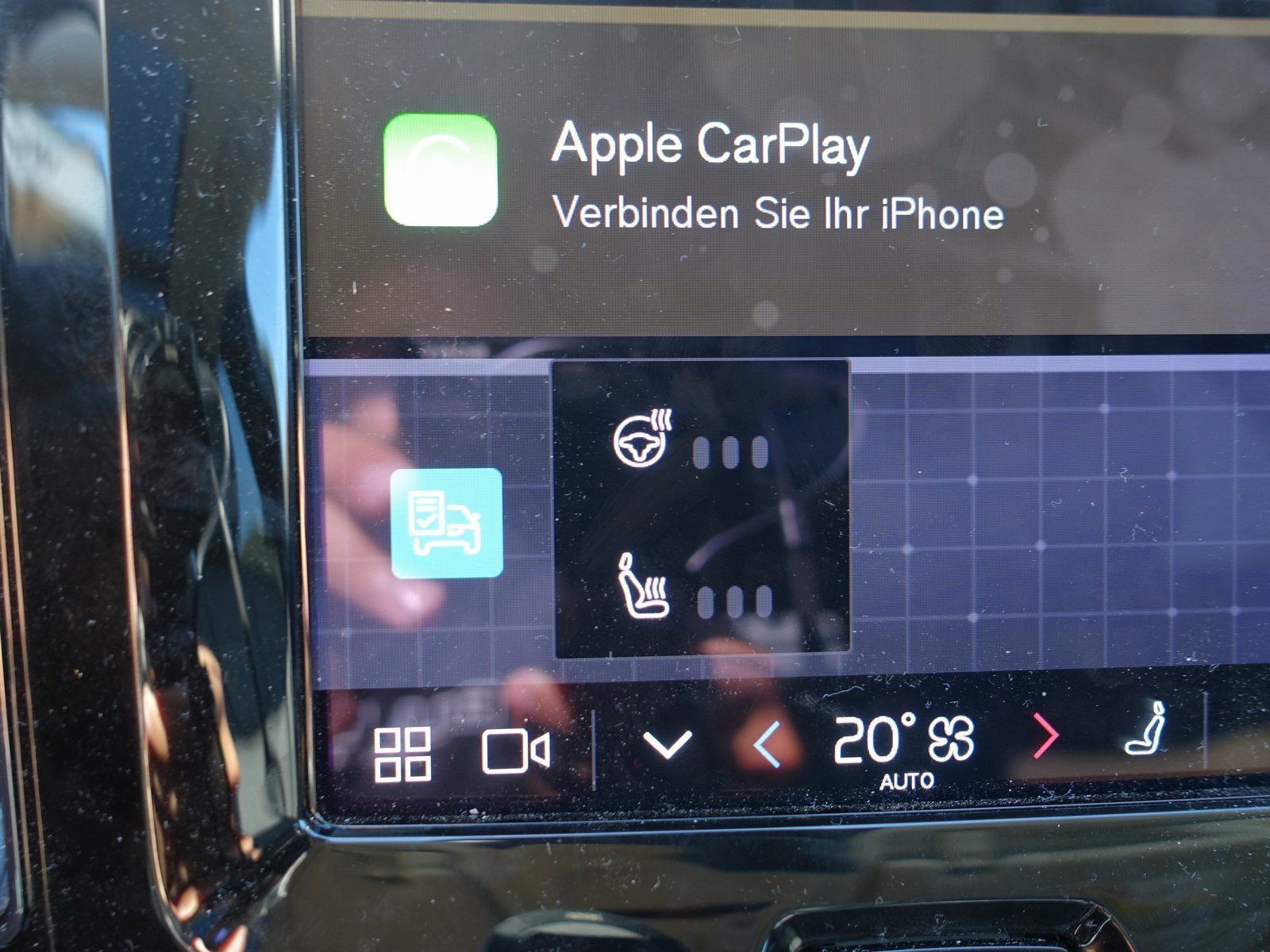 Volvo XC60 T6 AWD Plug-in Hybrid - Samsaru's Car Outlet