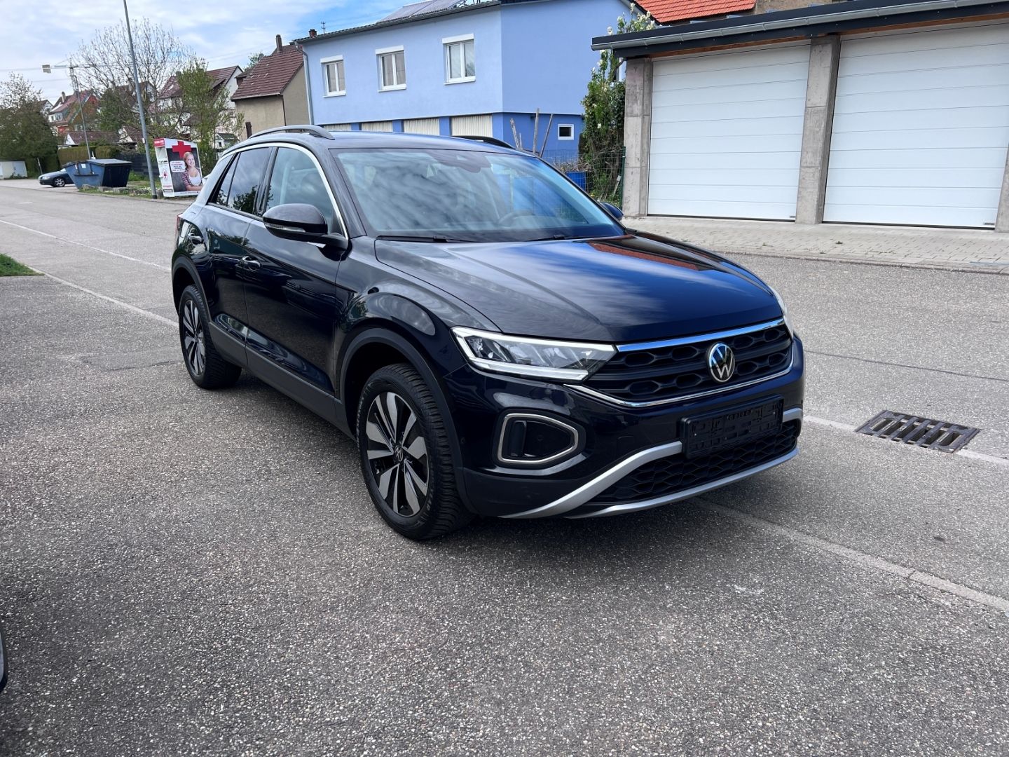 Volkswagen T-Roc 1.0TSI Move - Samsaru's Car Outlet