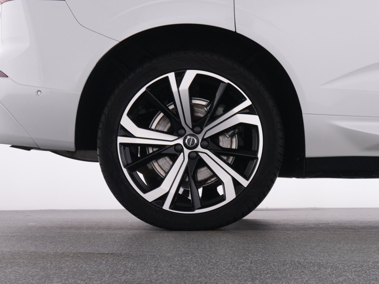 Volvo XC60 T6 Recharge PLUS DARK LICHTPAK+360°+PANO
