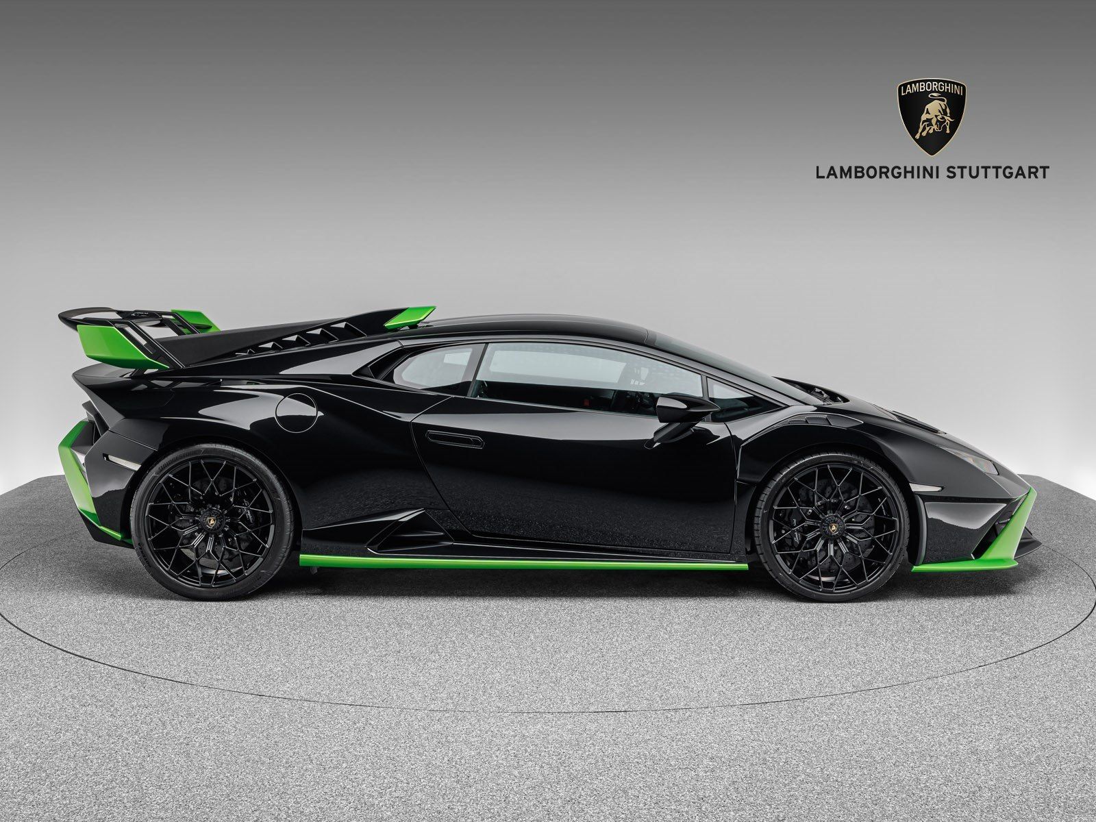 Lamborghini Huracán STO - Samsaru's Car Outlet