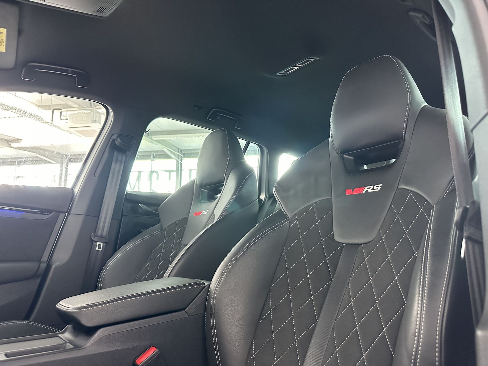 Skoda Octavia Combi RS 4x4 - Samsaru's Car Outlet