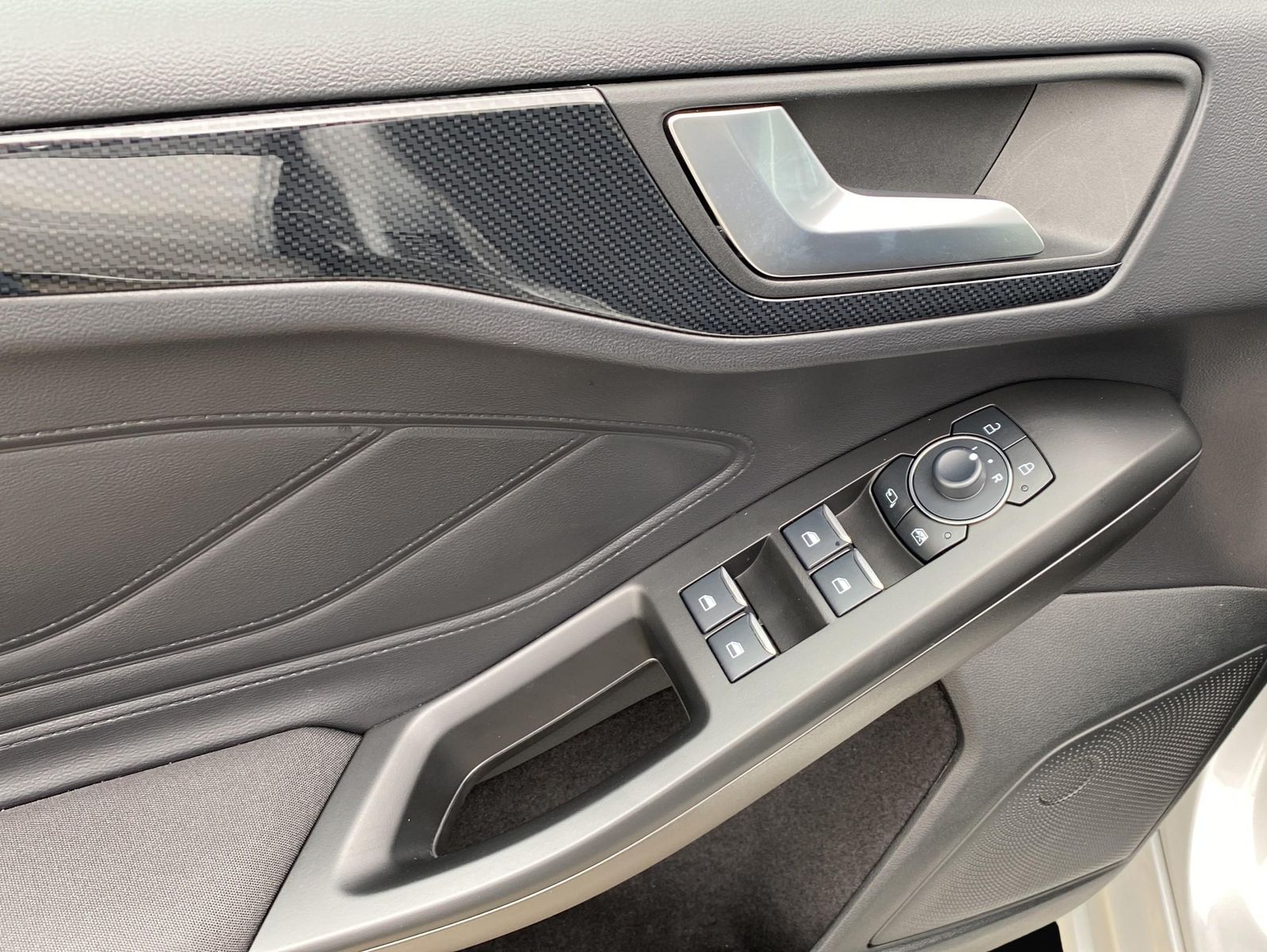 Ford Focus 1.0 EB ST-Line X*AHK*Bang&Olufsen*ACC
