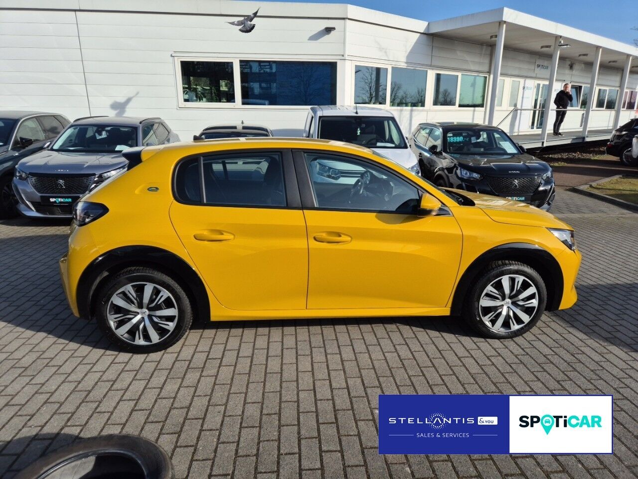Peugeot 208 Active Elektro - Samsaru's Car Outlet