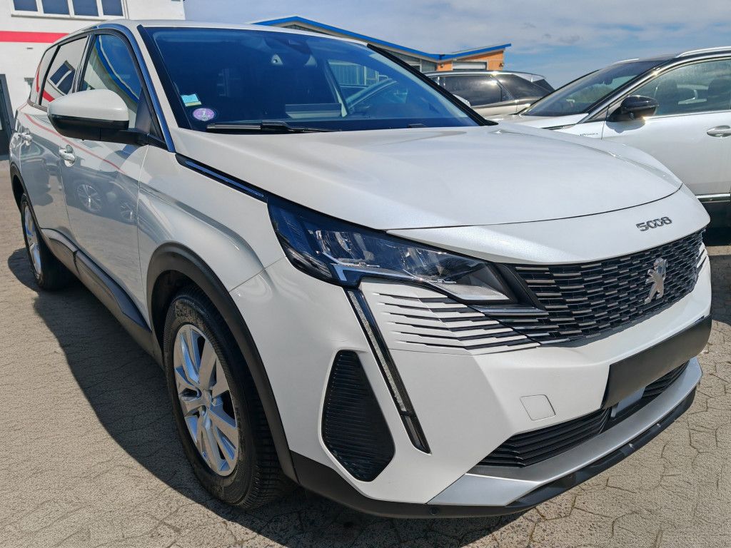 Peugeot 5008 PureTech - Samsaru's Car Outlet