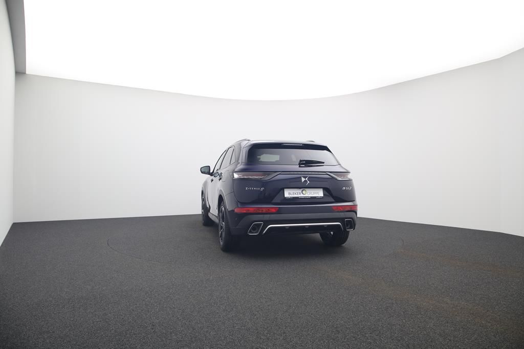 DS Automobiles DS7 Crossback E-Tense 4x4 Louvre