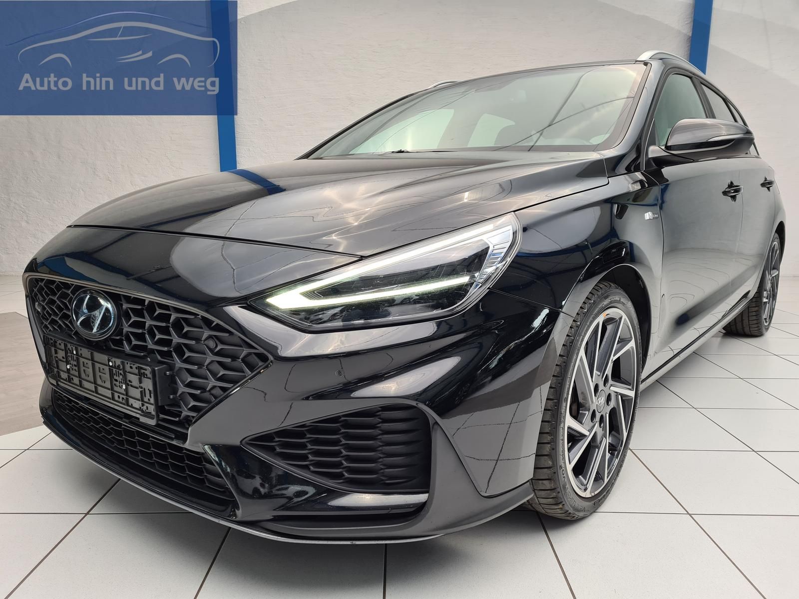 Hyundai i30 cw 1.5 T-GDI N Line - Samsaru's Car Outlet