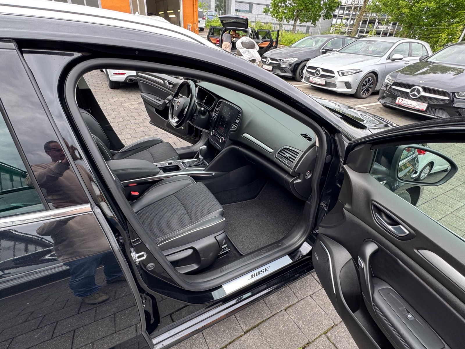 Renault Megane IV Grandtour BOSE-Edition - Samsaru's Car Outlet