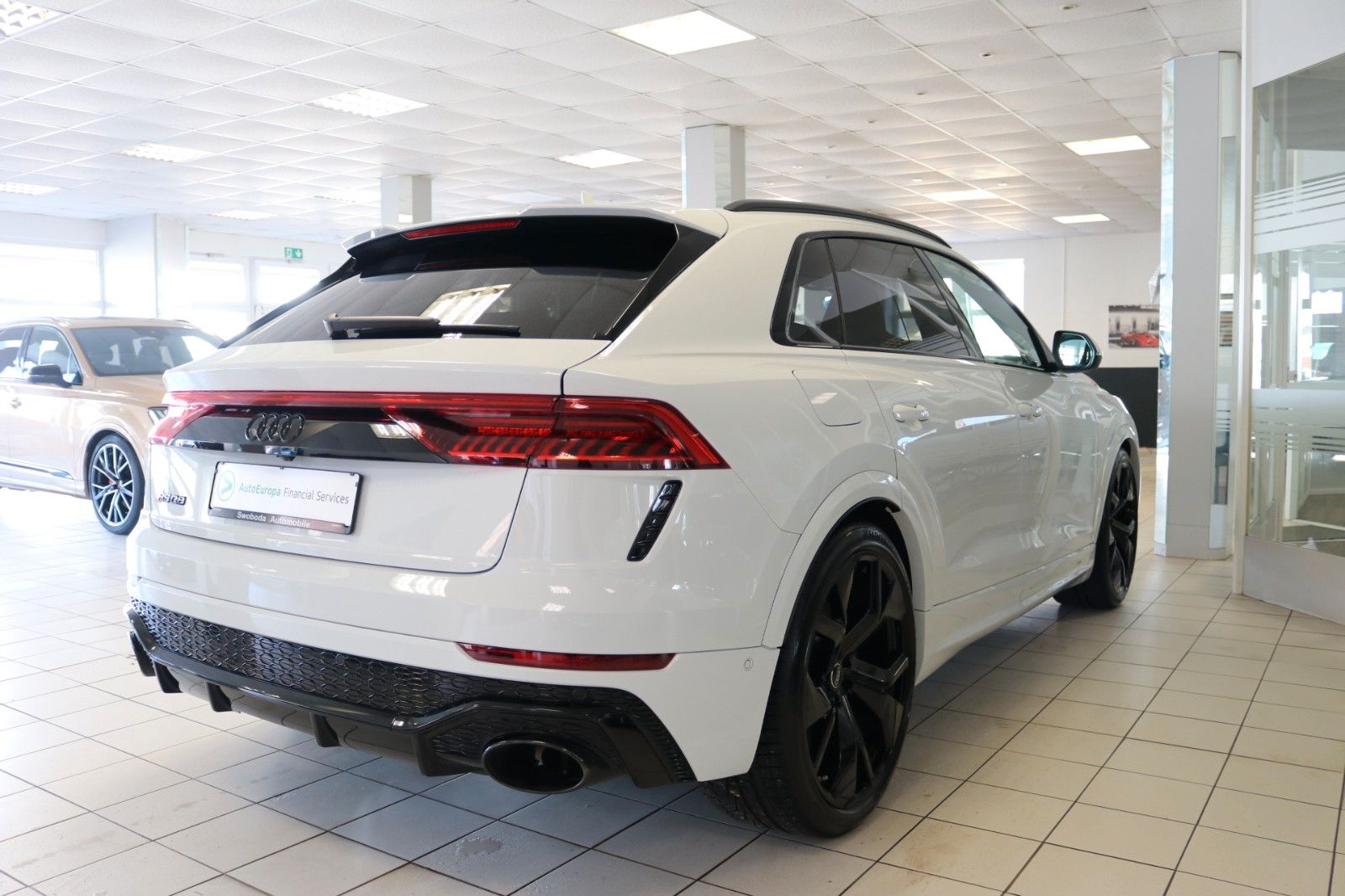 Audi RSQ8 Garantie Matrix Luft Memory HUD 360° Pano