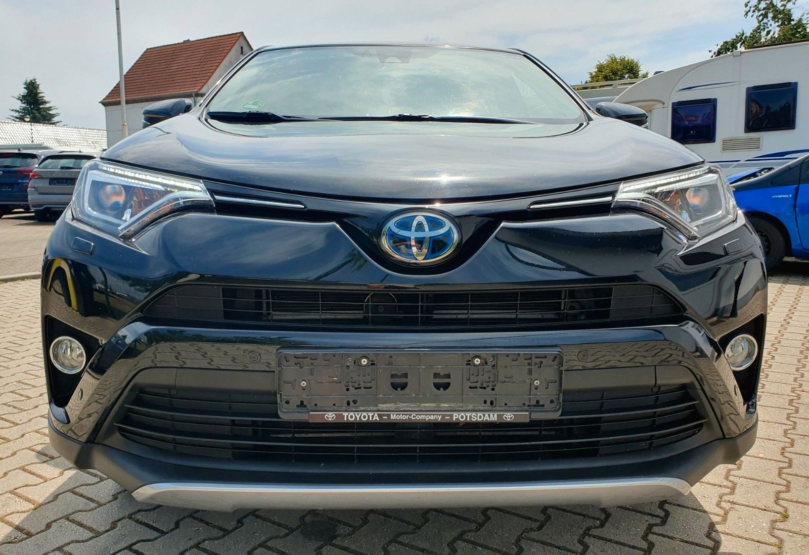 Toyota RAV 4 Team - Samsaru's Car Outlet