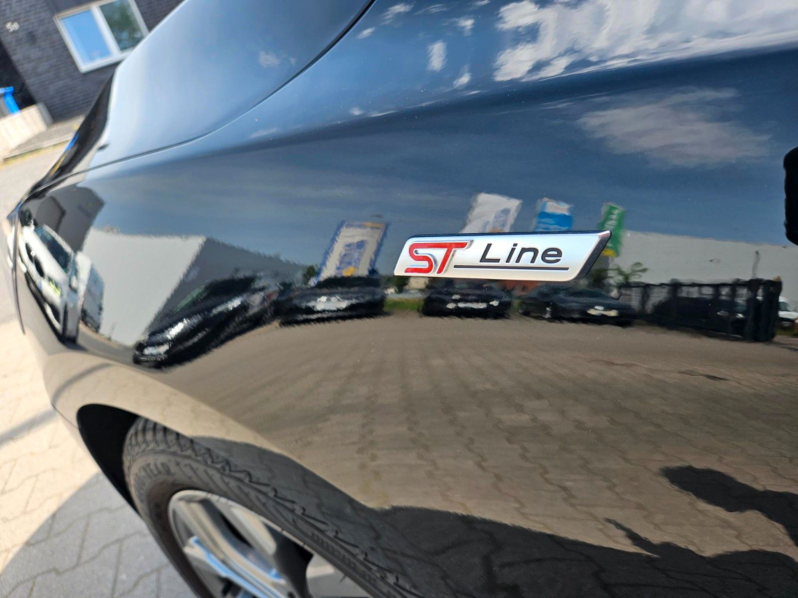 Ford Focus Turnier ST-Line ACC LED NAVI Kamera
