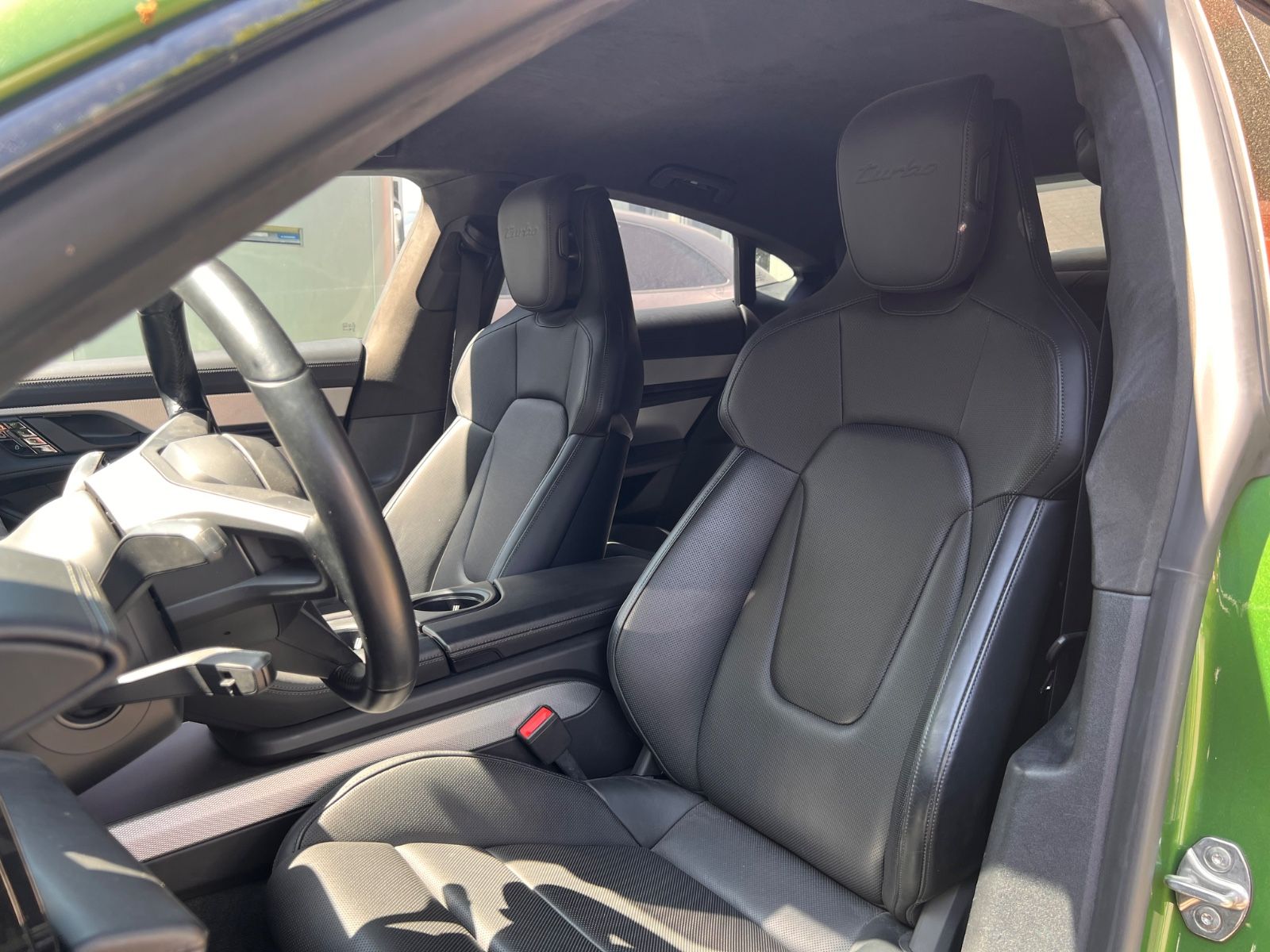 Porsche Taycan Turbo #PCCB KERAMIK! 21" MISSION! 1-HAND