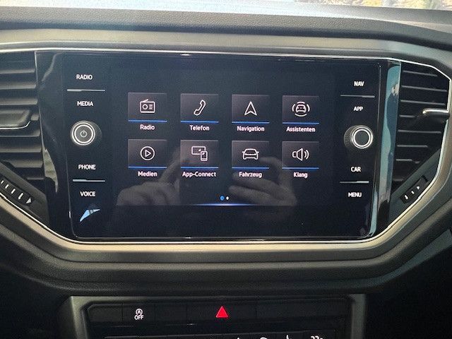 Volkswagen T-ROC Style - Samsaru's Car Outlet