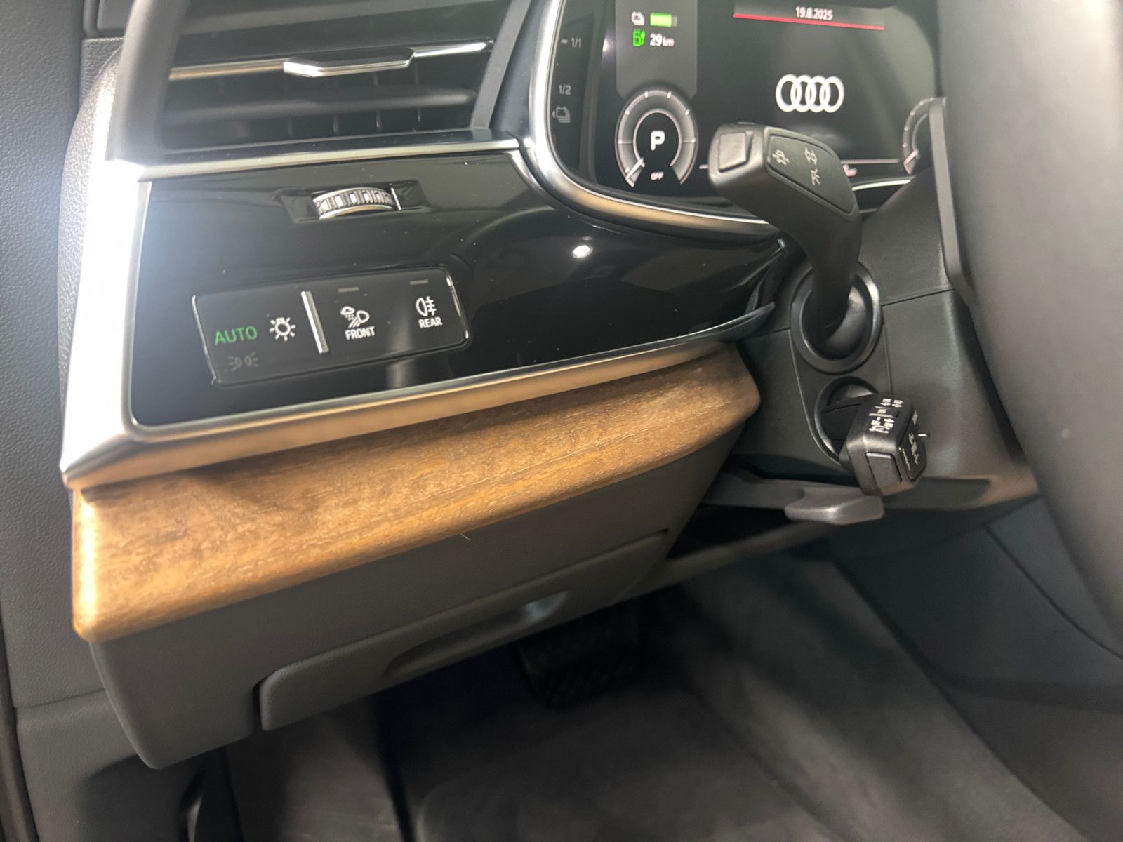 Audi Q7 55 TFSIe quattro S line AHK Pano HUD 360° ACC