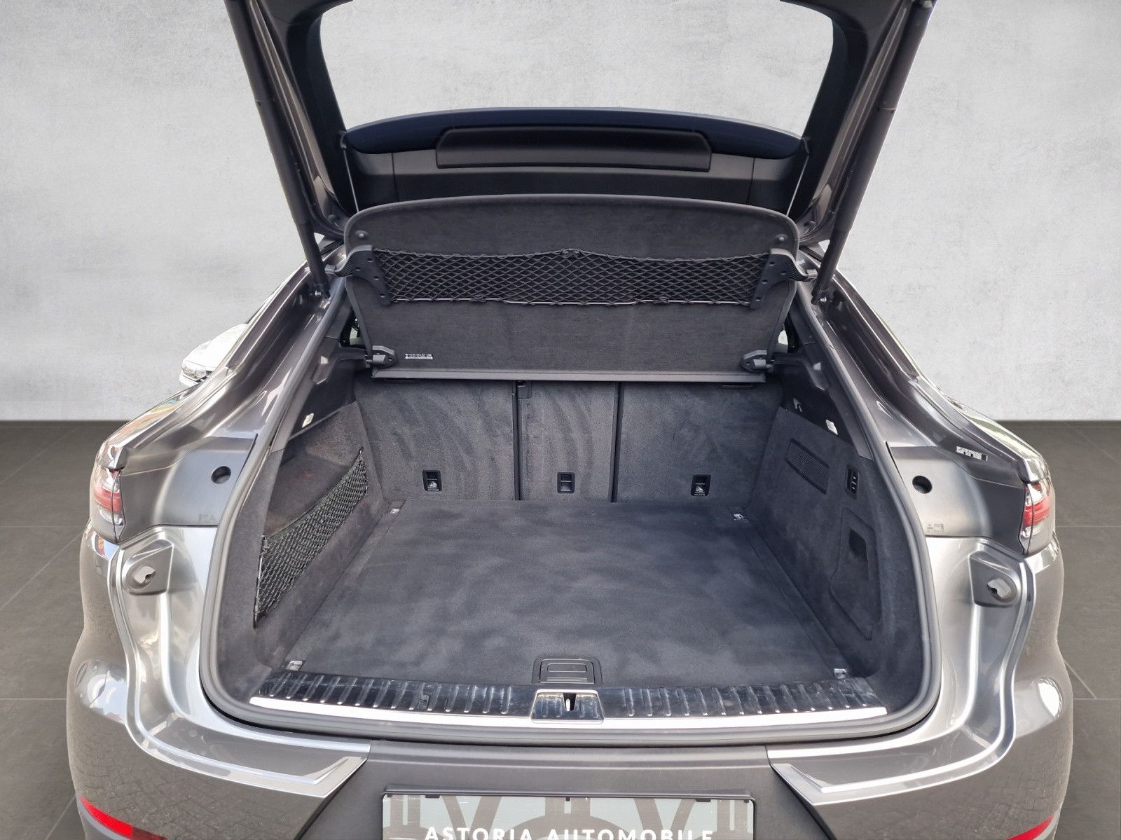 Porsche Cayenne Coupé 4RadLenk. Inno SoftClose 360° Luft