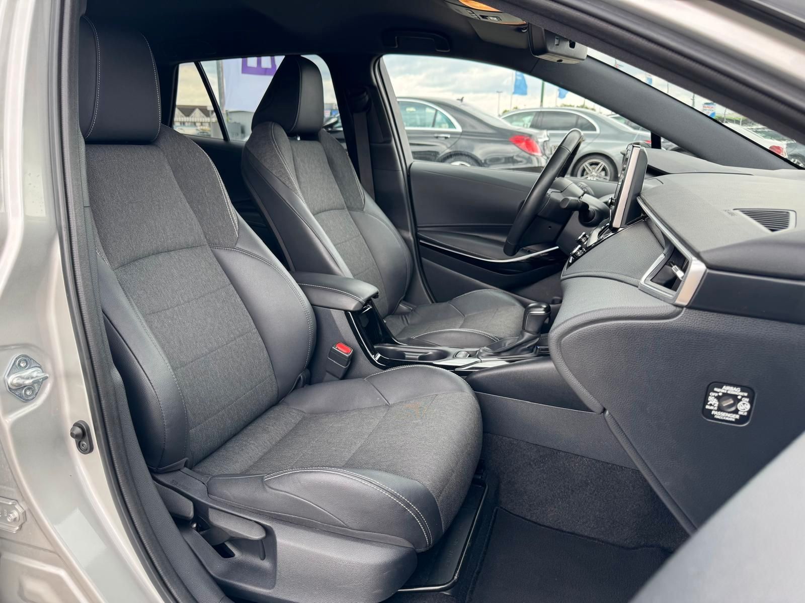 Toyota Corolla Touring Sports Hybrid Business Edition - Samsaru's Car Outlet