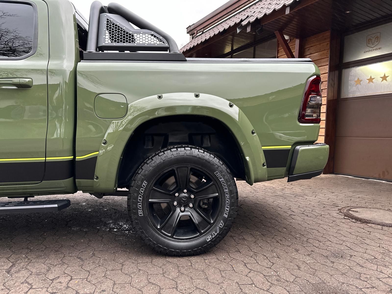 Dodge 5.7 V8*LIFT*BÜGEL*OFFROAD*AHK*NAVI*LED*GARANTIE