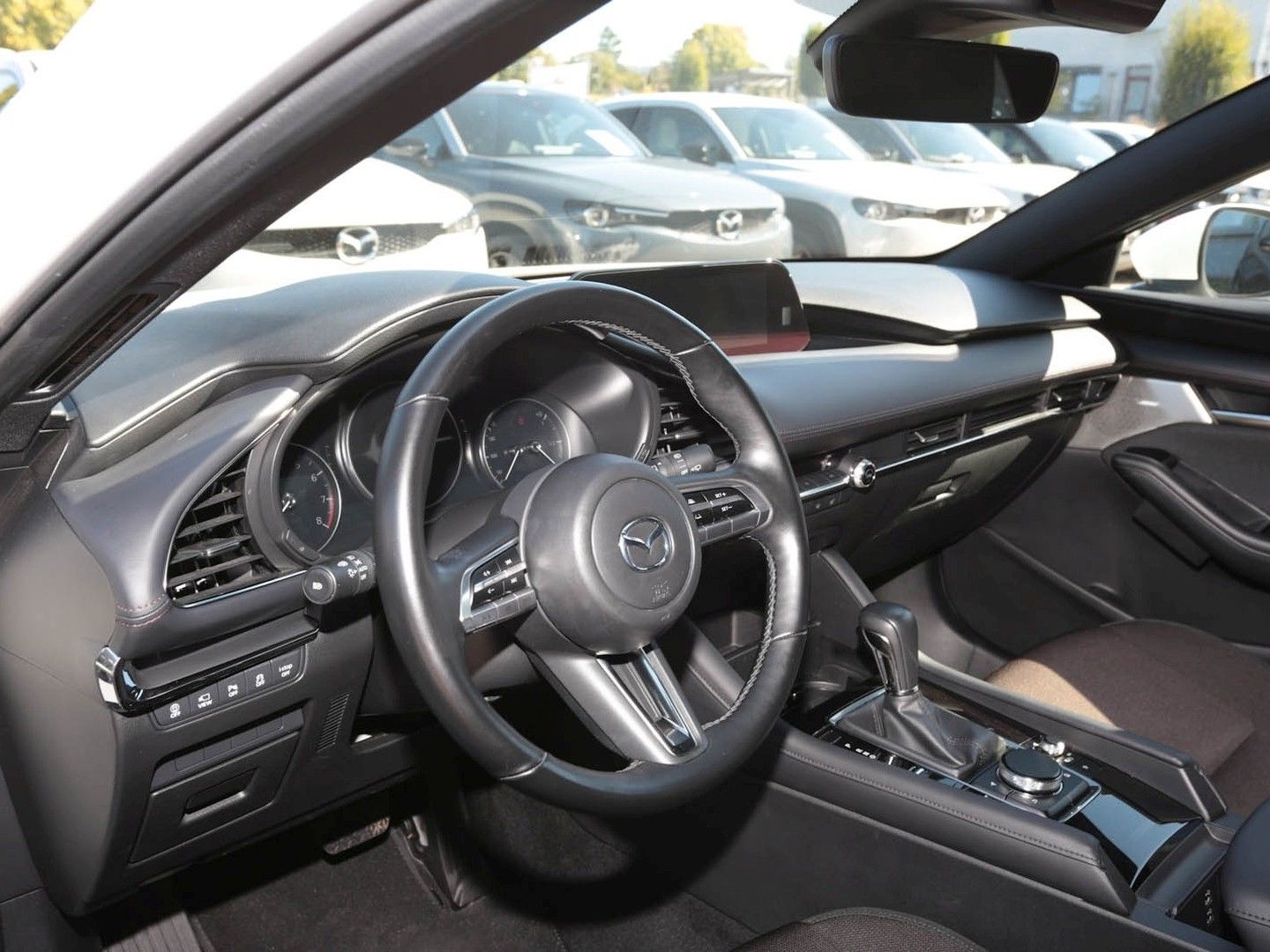 Mazda 3 Selection NAVI+PDC+360°MONITOR+SHZ+LHZ