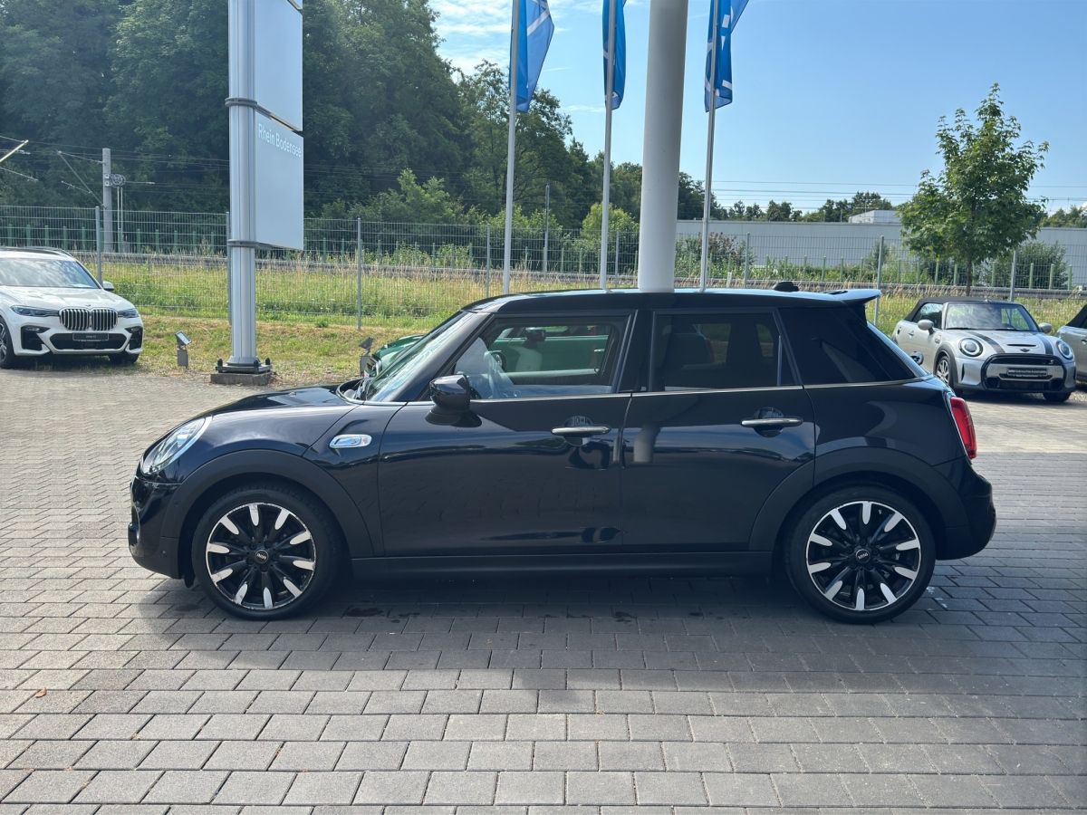 MINI Cooper S 5-Türer - Samsaru's Car Outlet