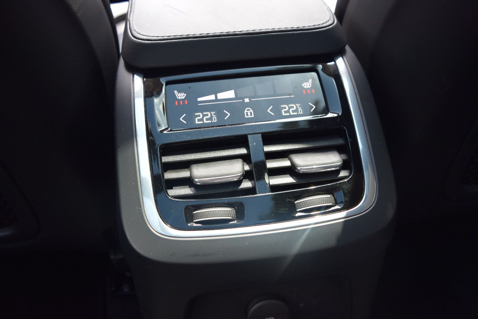 Volvo XC90 T8Plus Bright AWD - Samsaru's Car Outlet