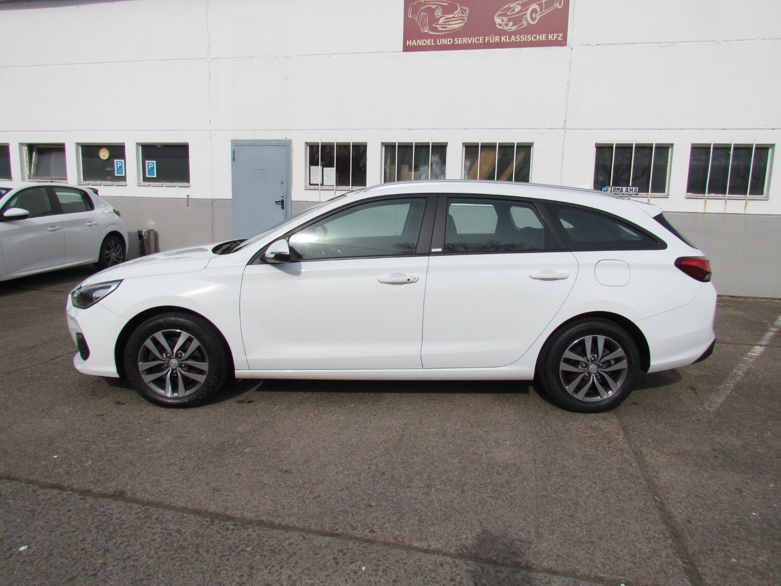 Hyundai i30 cw Trend - Samsaru's Car Outlet