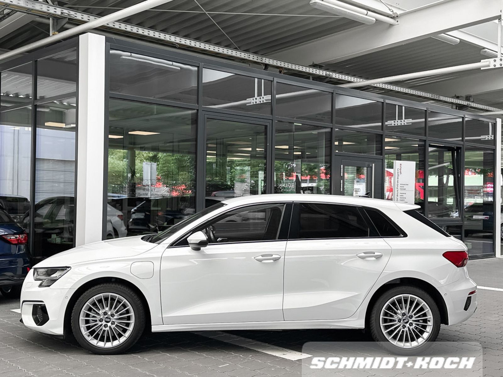 Audi A3 Sportback 40 TFSIe S tronic - Samsaru's Car Outlet