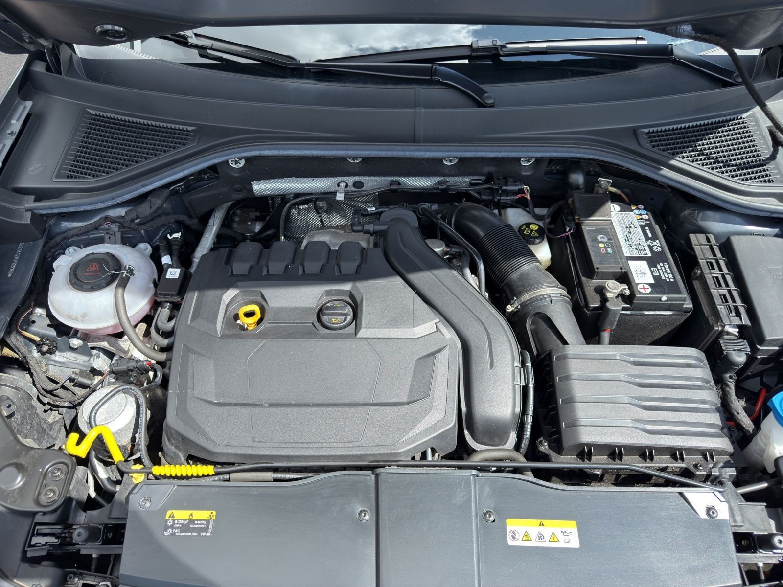 Volkswagen T-Roc Style 1.5 TSI DSG - Samsaru's Car Outlet