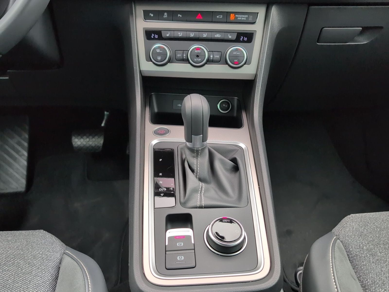Seat Ateca 2.0 TDI DSG XPERIENCE Pa.:XL AHK-schw Navi