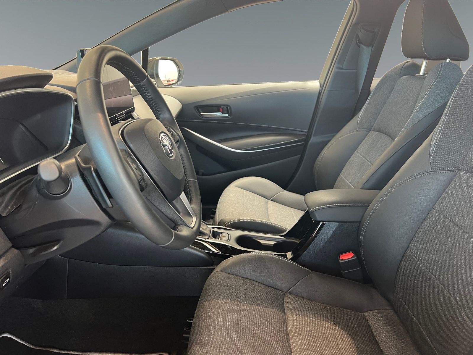 Toyota Corolla TS 2.0 Black & White 1,99%