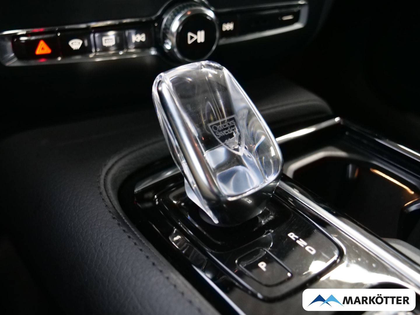 Volvo V60 T6 AWD Recharge Plus Bright  AHK/STHZ/PANO/