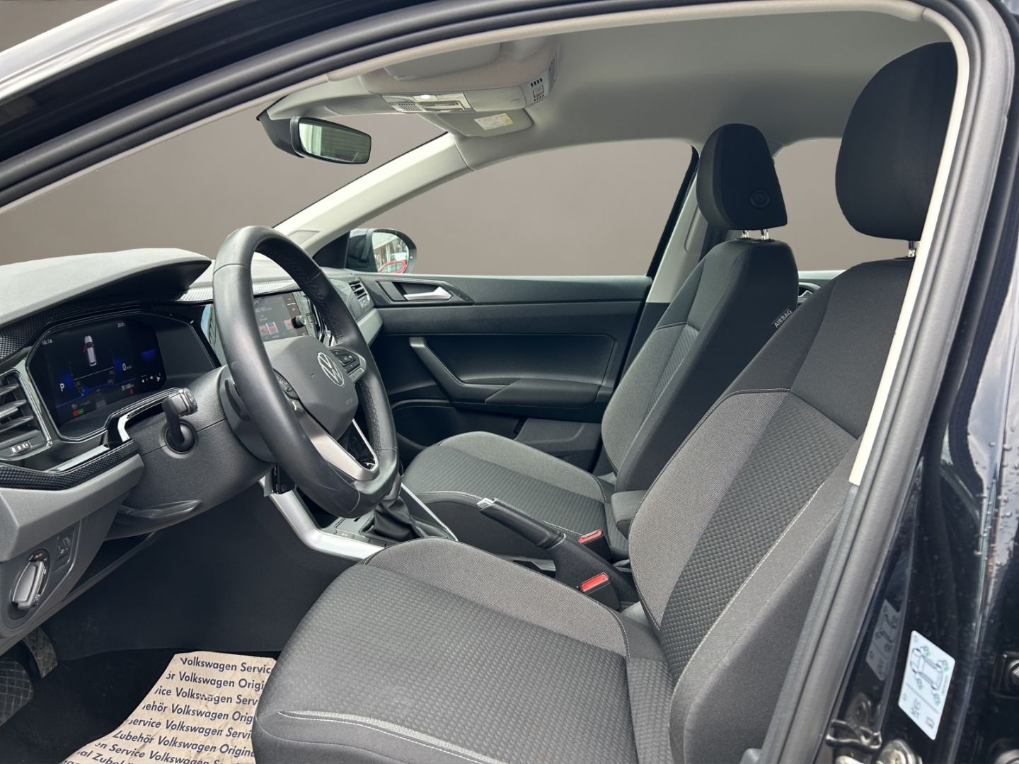 Volkswagen Taigo 1.0 TSI ''X-tra'' DSG - Samsaru's Car Outlet
