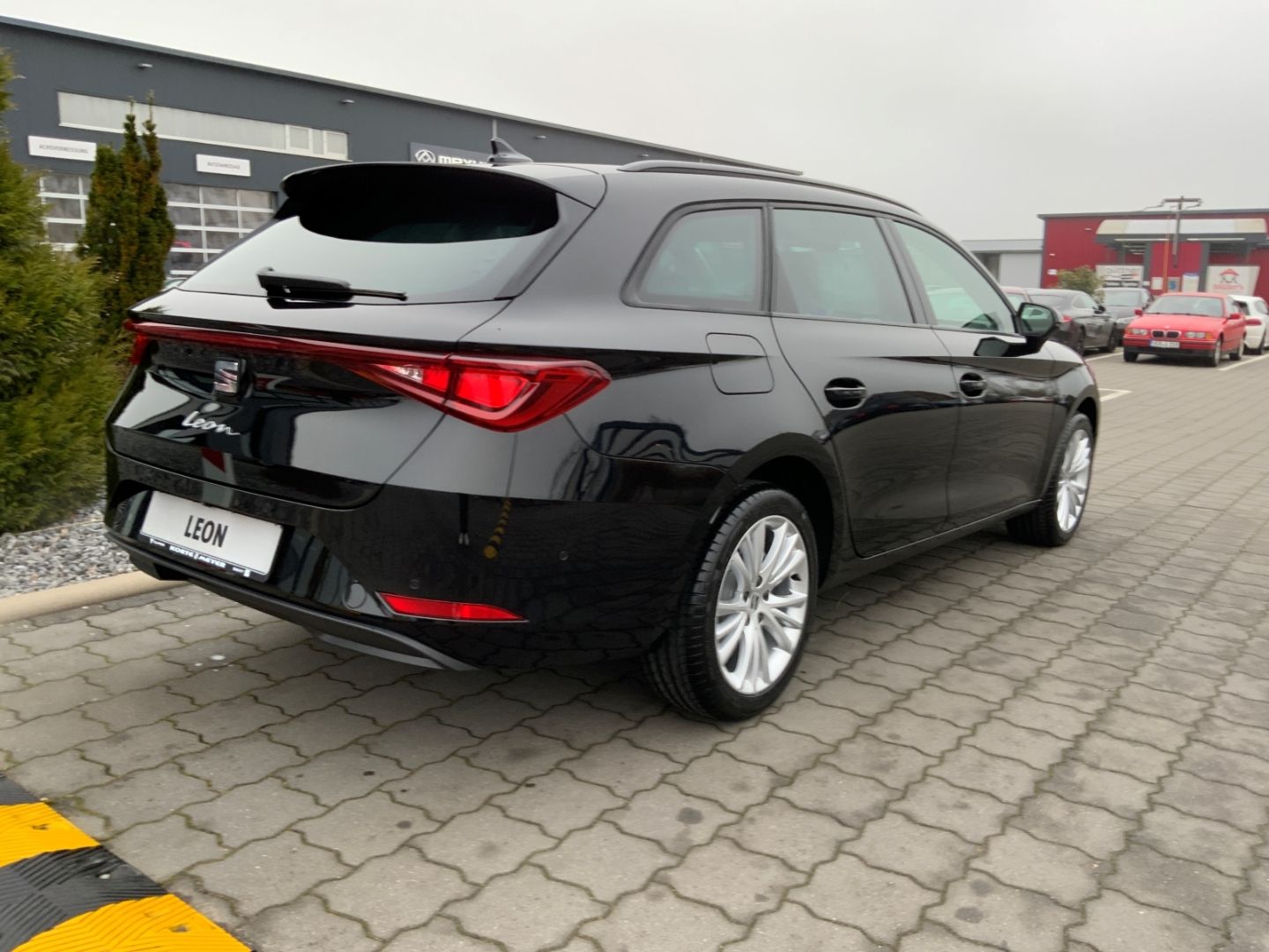 Seat Leon SP Style 2.0TDI DSG+LED+AHK+ Navi+Sitzhzg
