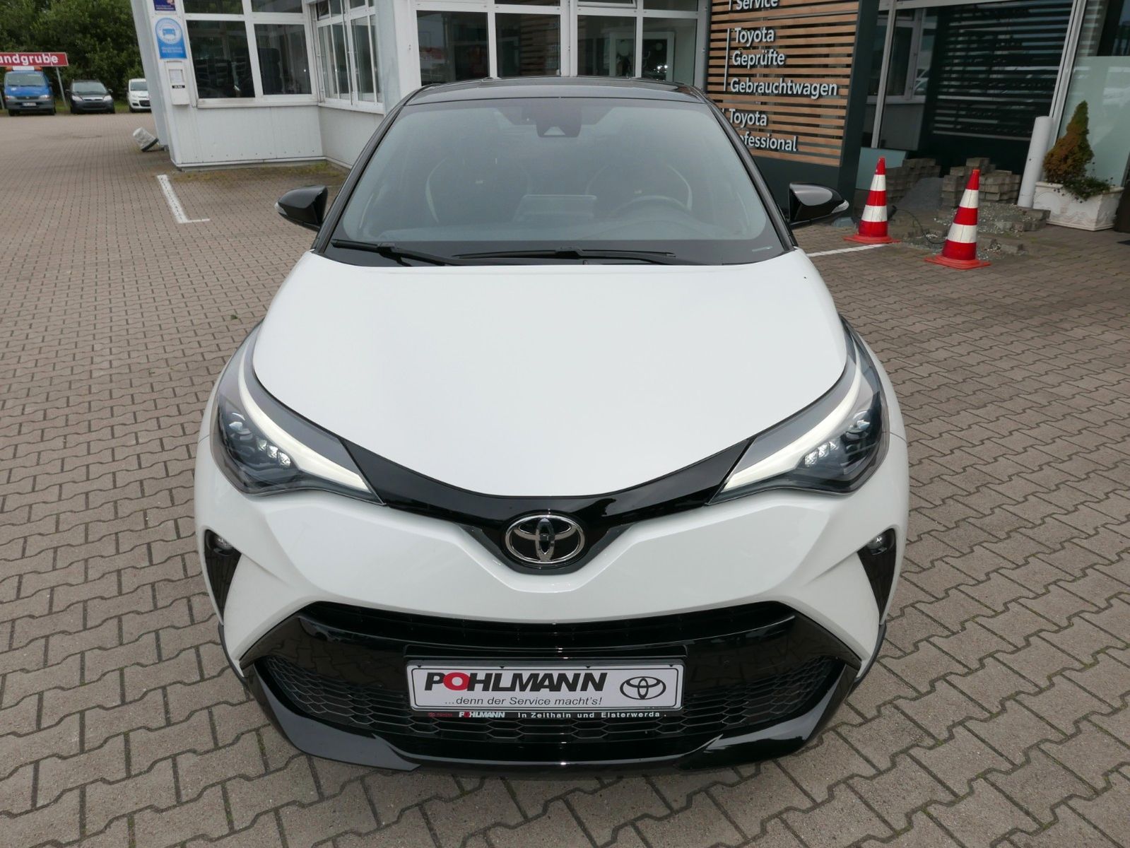 Toyota C-HR Hybrid GR SPORT - Samsaru's Car Outlet