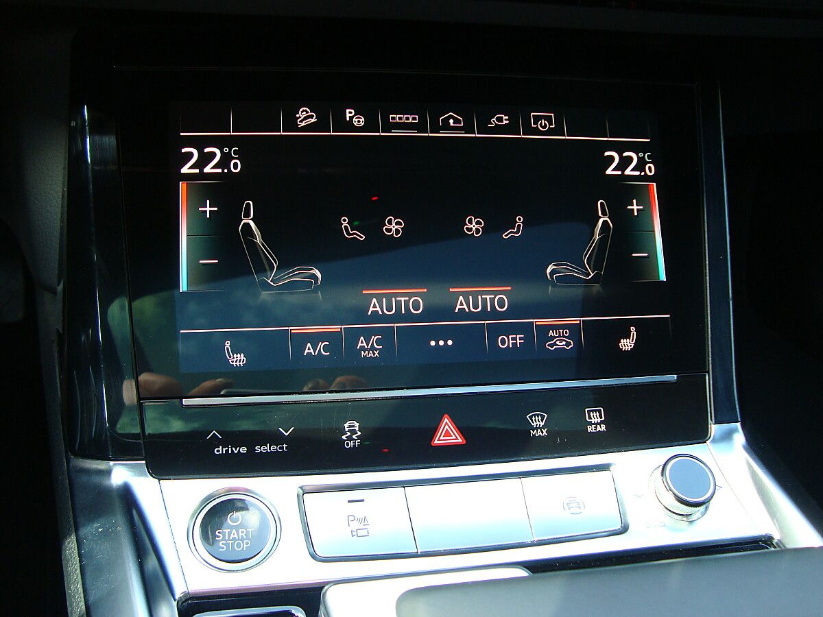 Audi e-tron 55 quattro RS-Sitze Garantie S-Line !!