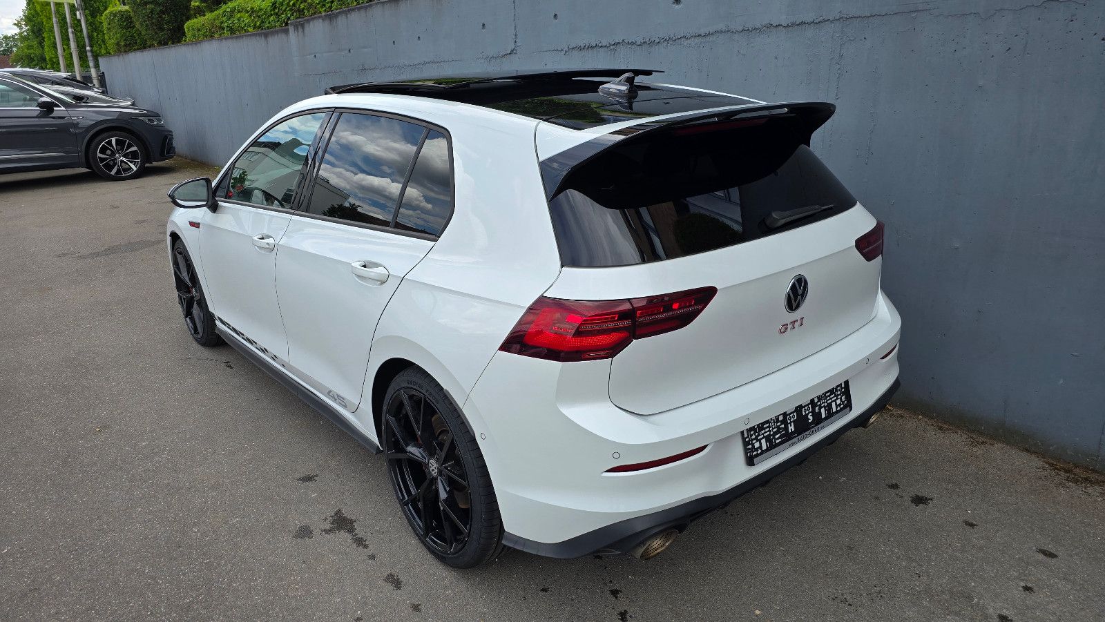 Volkswagen Golf 8 GTI Clubsport 45 DSG * Akrapovic *Leder*