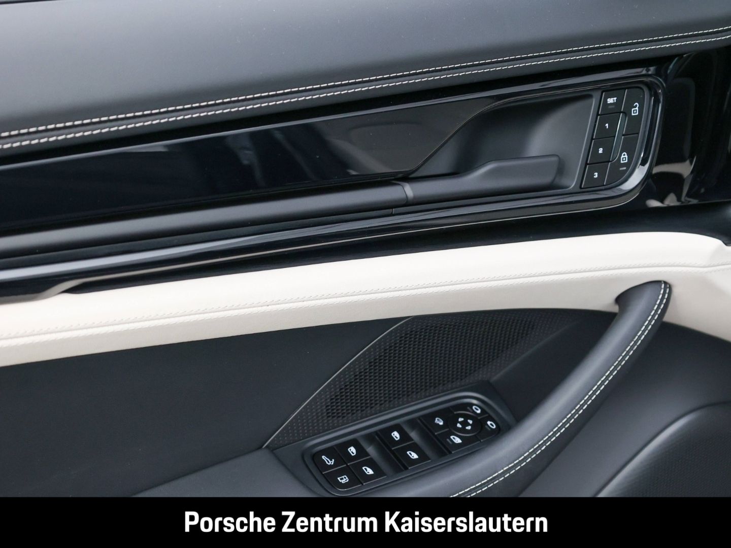 Porsche Panamera 4 E-Hybrid InnoDrive Surround-View LED