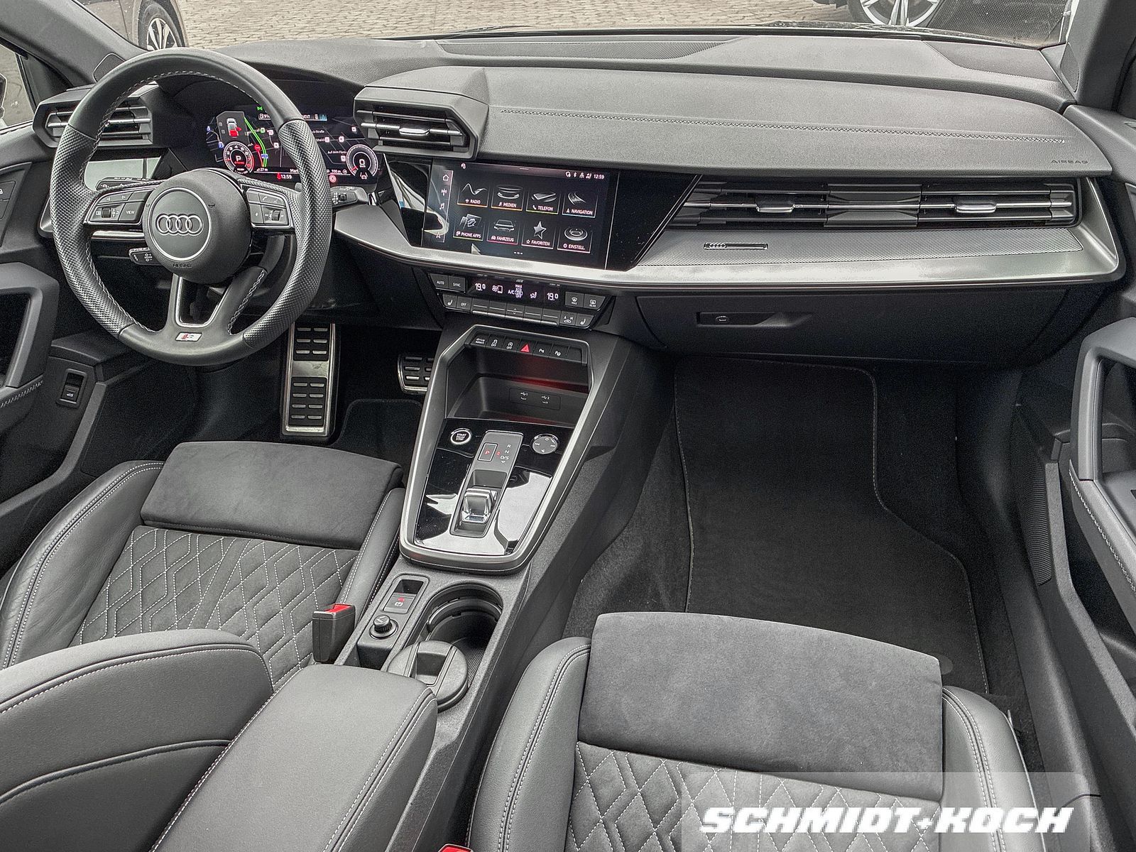 Audi A3 35 Sportback 1.5 TFSI S-Tronic S line MMI LED