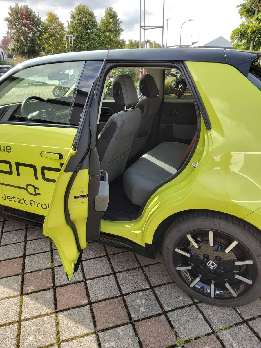 Honda e Advance