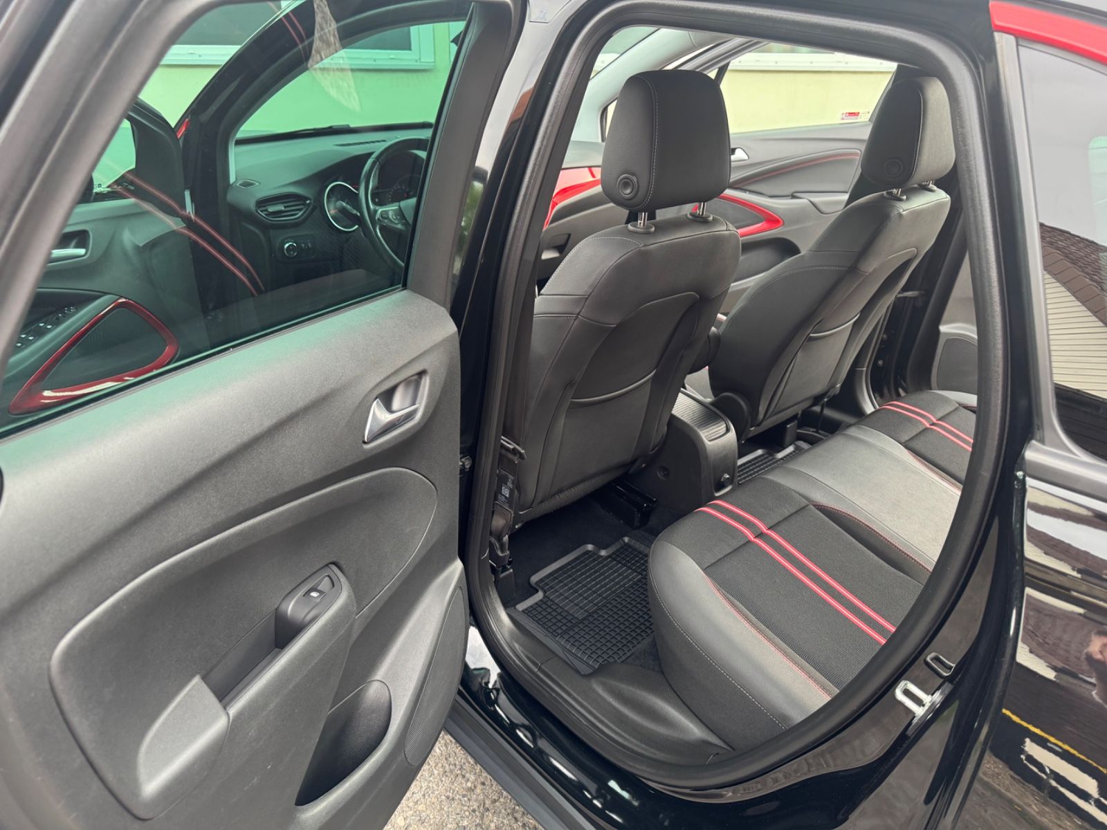 Opel Crossland X GS Line - Samsaru's Car Outlet
