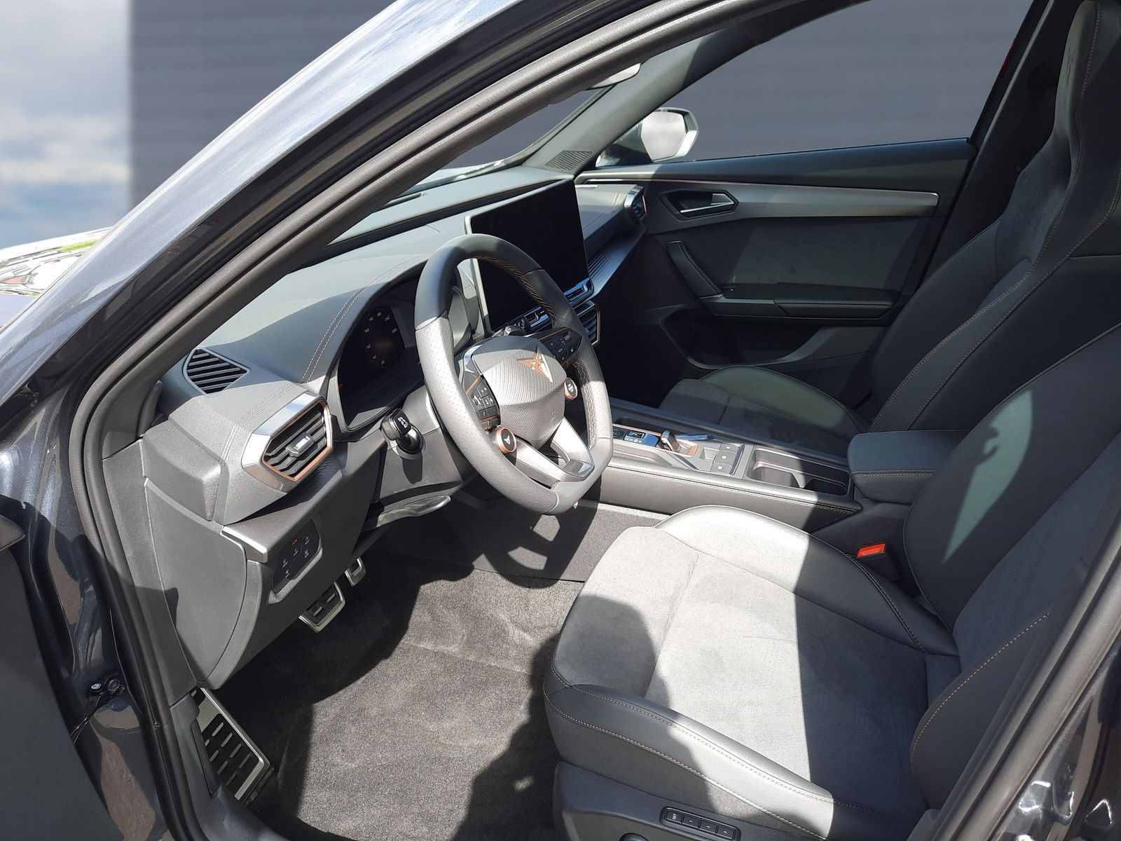 Cupra Formentor 2.0 TSI VZ 4Drive - Samsaru's Car Outlet
