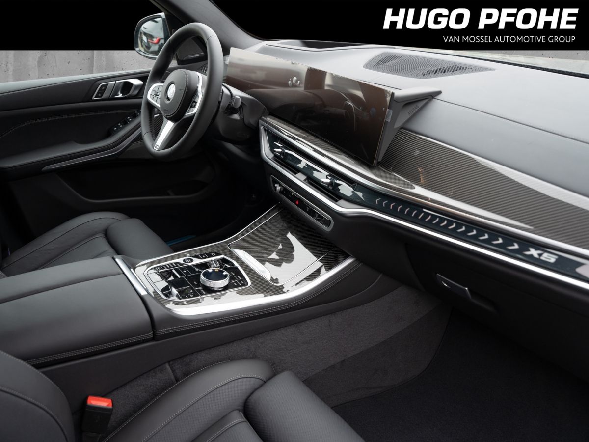 BMW X5 xDrive 30d. M Sport. AHK. Pano LED Navi SHZ