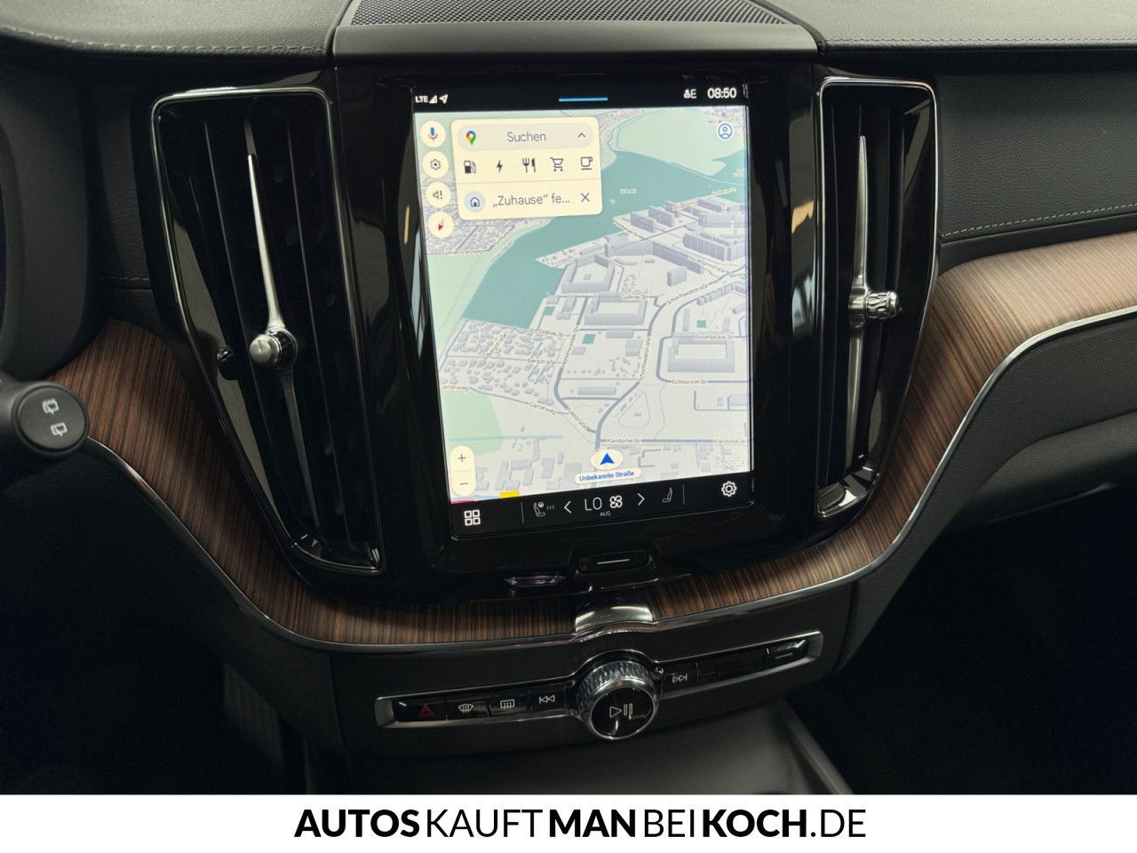Volvo XC60 T8 Plug-In AWD Ultimate - Samsaru's Car Outlet